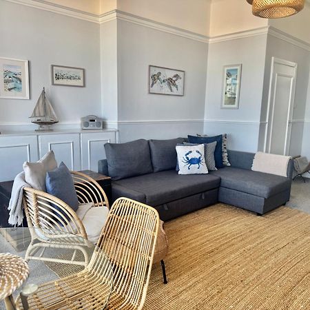 A View Of The Bay- Panoramic Sea Views- Sleeps 4 Apartamento Westgate-on-Sea Exterior foto
