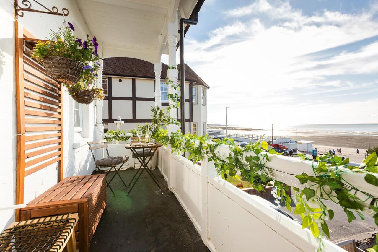 A View Of The Bay- Panoramic Sea Views- Sleeps 4 Apartamento Westgate-on-Sea Exterior foto