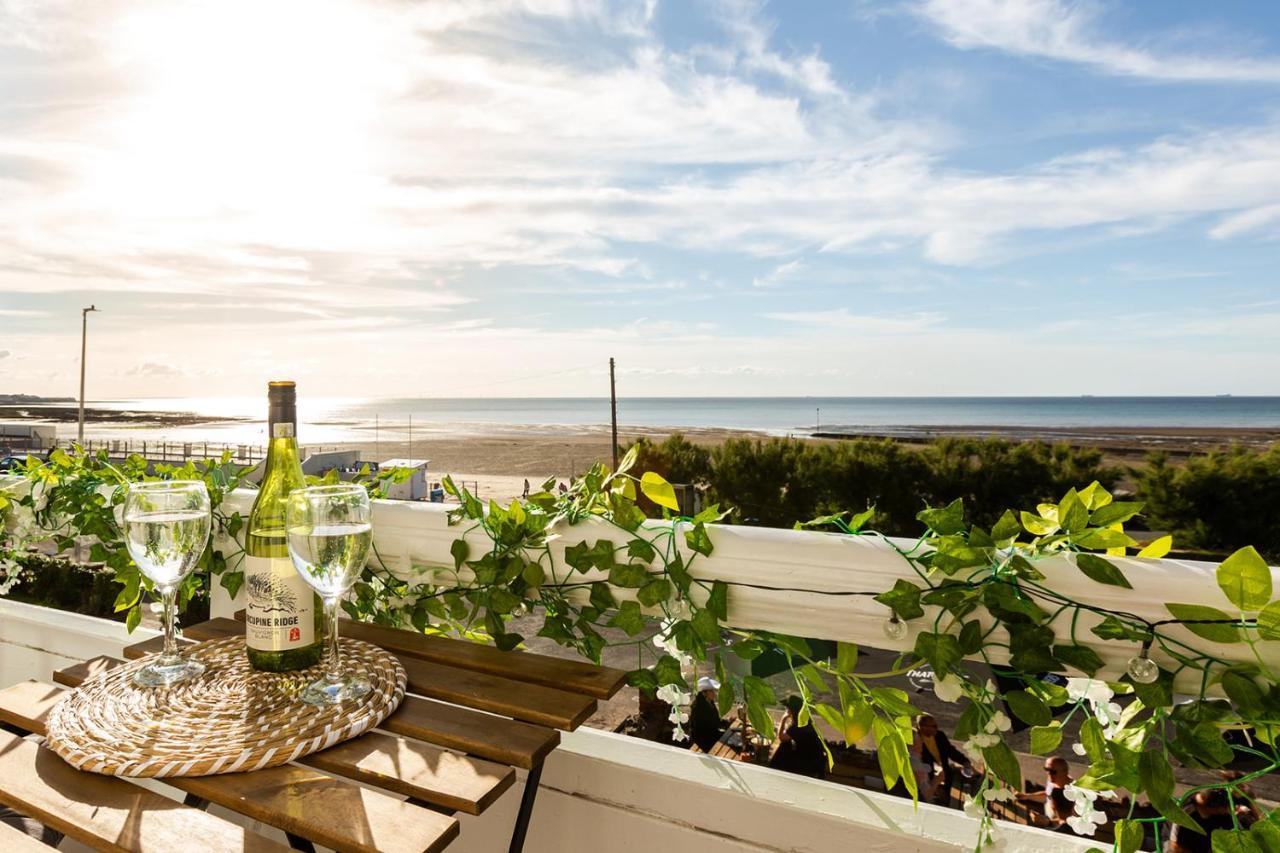 A View Of The Bay- Panoramic Sea Views- Sleeps 4 Apartamento Westgate-on-Sea Exterior foto